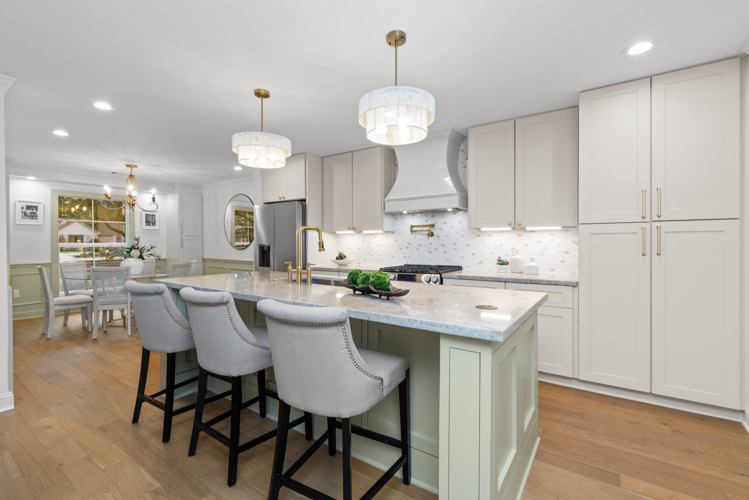 Kitchen and dining room remodel by Vega Flooring, Houston TX